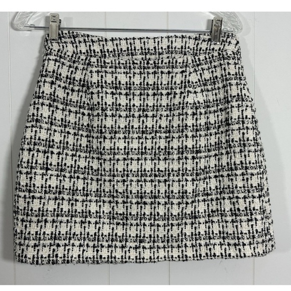 Forever 21 Womens Size M Ivory Black  Tweed Mini Skirt Lined Faux Wrap Metallic - Picture 3 of 9